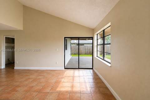 764 SW 99th Ct Cir, Miami FL - photo 14 of 32