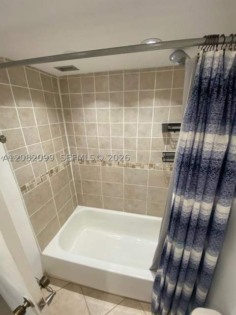 17570 Atlantic Blvd 502, Sunny Isles Beach FL - photo 10 of 11