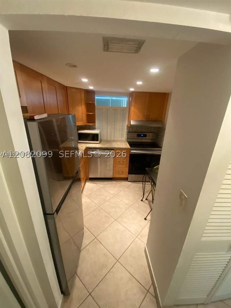 1 bedroom Condominium at 17570 Atlantic Blvd 502, Avila Condo, Sunny Isles Beach — photo 2