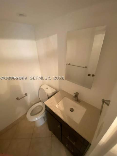 17570 Atlantic Blvd 502, Sunny Isles Beach FL - photo 9 of 11