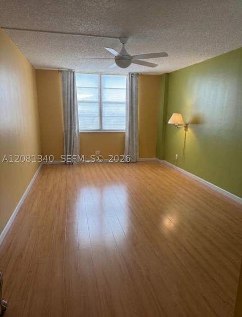 250 174th St 1420, Sunny Isles Beach FL - photo 18 of 32