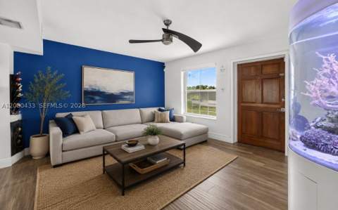 18211 SW 95th Ct, Palmetto Bay FL - photo 9 of 48
