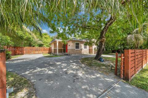 6401 SW 63rd Ct, South Miami FL - photo 7 of 28