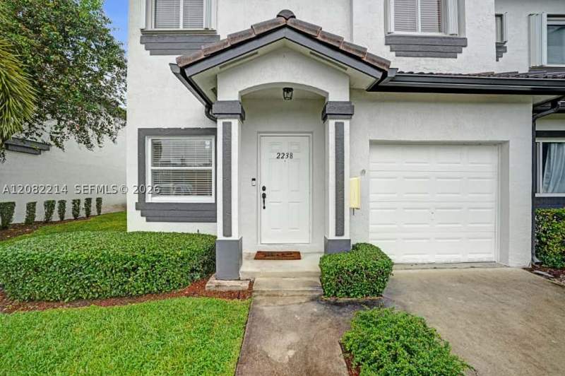 4 bedroom Townhouse at 2238 SE 26th lane 2238, Towngate Condo, Homestead — photo 2