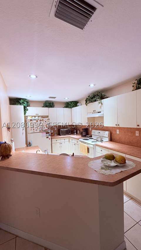 4729 SW 163rd Pl, Miami FL - photo 9 of 30