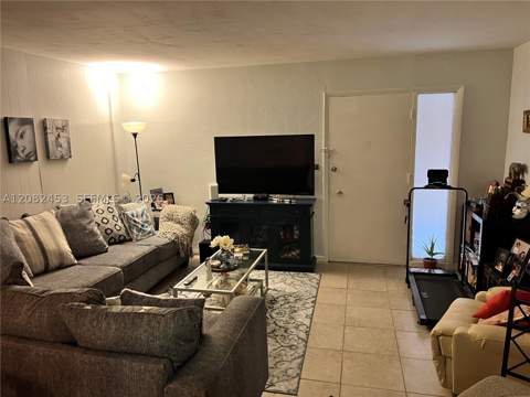 5501 SW 77th Ct 102C, Miami FL - photo 10 of 17