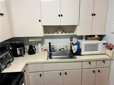 5501 SW 77th Ct 102C, Miami FL - photo 11 of 17