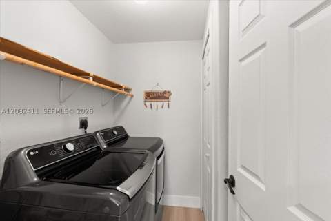 15931 SW 61st Ln, Miami FL - photo 13 of 39