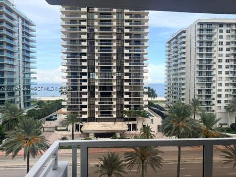 5700 Collins Ave 8M, Miami Beach FL - photo 11 of 31