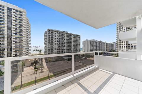 5700 Collins Ave 8M, Miami Beach FL - photo 12 of 31