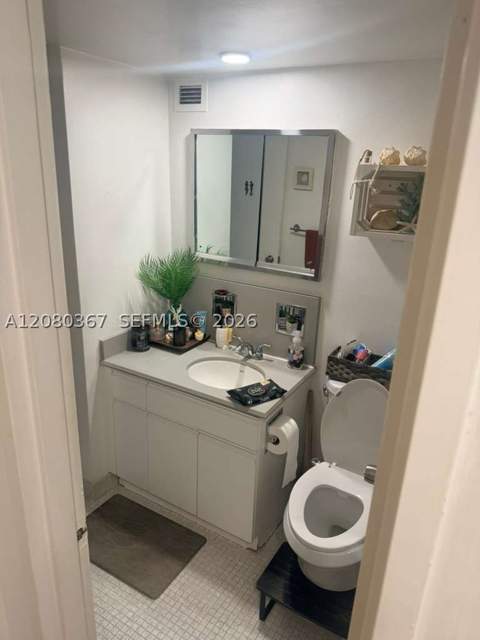 5700 Collins Ave 8M, Miami Beach FL - photo 22 of 31
