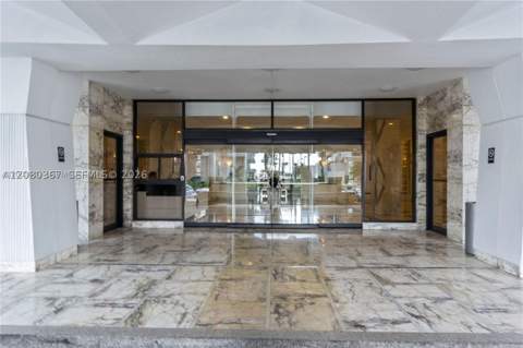 5700 Collins Ave 8M, Miami Beach FL - photo 6 of 31