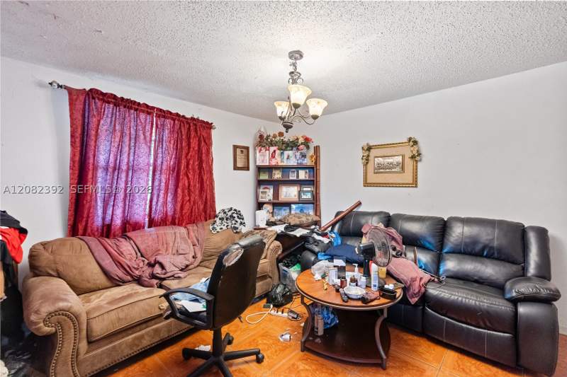 3 bedroom SingleFamilyResidence at 1885 NW 113th Ter, Queens Park, Miami — photo 5