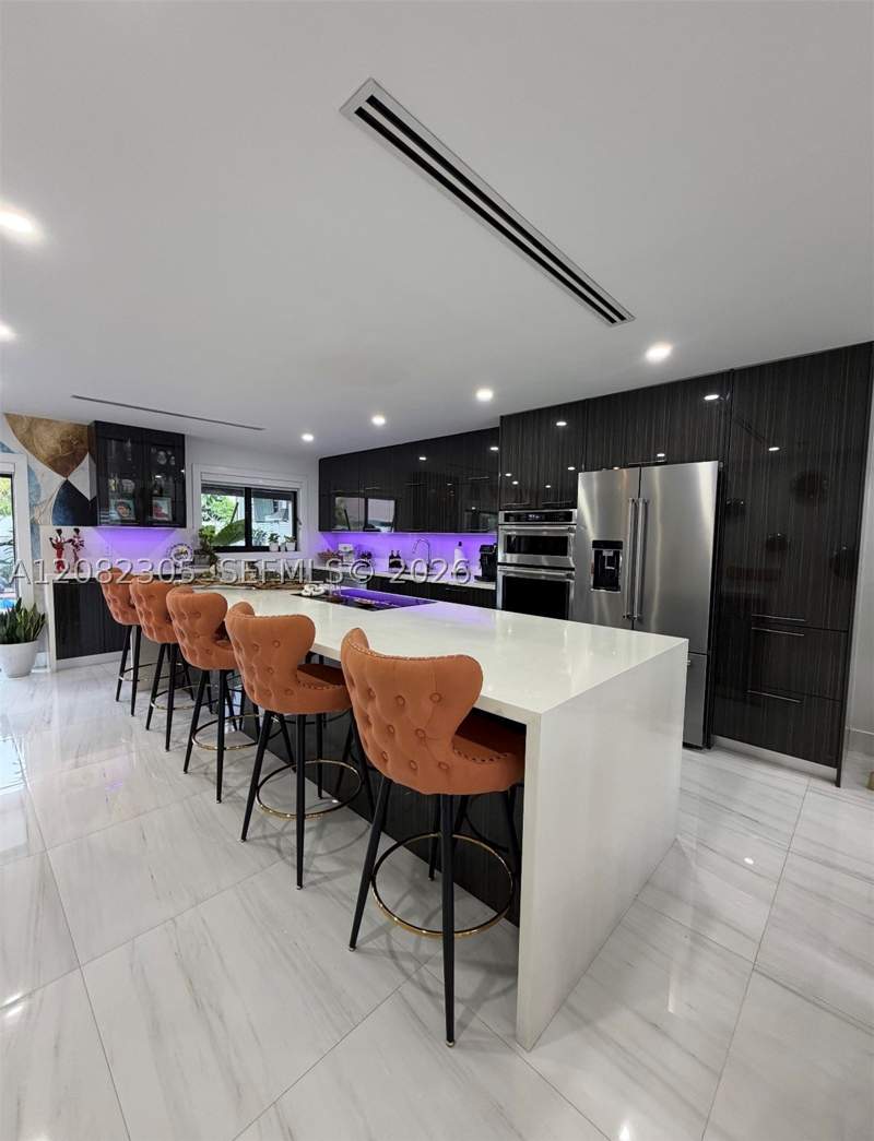 4 bedroom SingleFamilyResidence at 9873 SW 154th Ct, Weitzer Hammocks Homes SE, Miami — photo 4