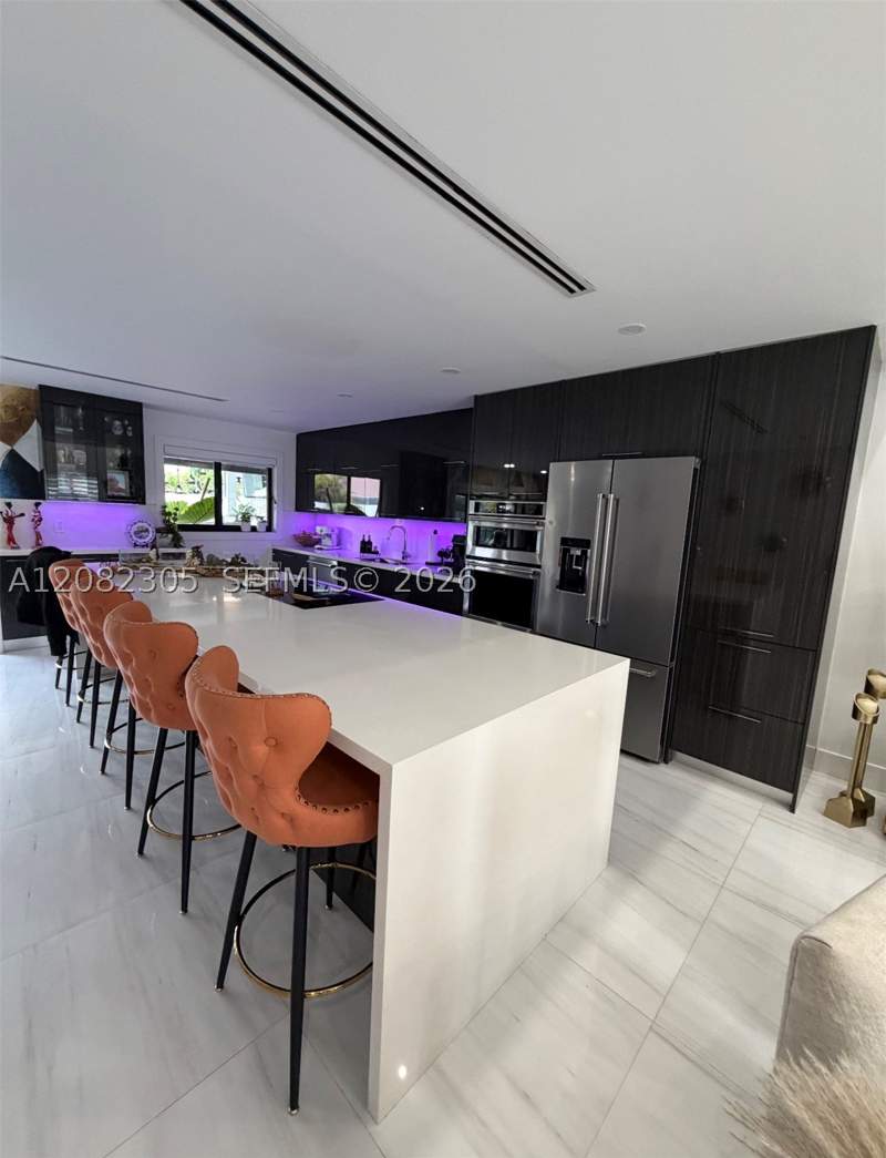 4 bedroom SingleFamilyResidence at 9873 SW 154th Ct, Weitzer Hammocks Homes SE, Miami — photo 5