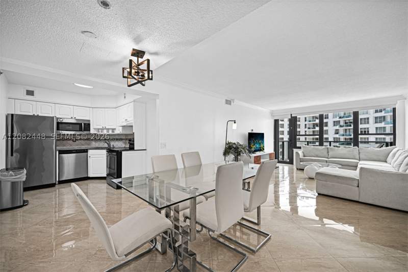 2 bedroom Condominium at 5225 Collins Ave 1015, The Alexander Condo, Miami Beach — photo 2