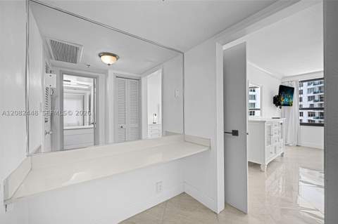5225 Collins Ave 1015, Miami Beach FL - photo 9 of 30