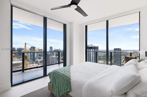 159 NE 6th St 4305, Miami FL - photo 11 of 39