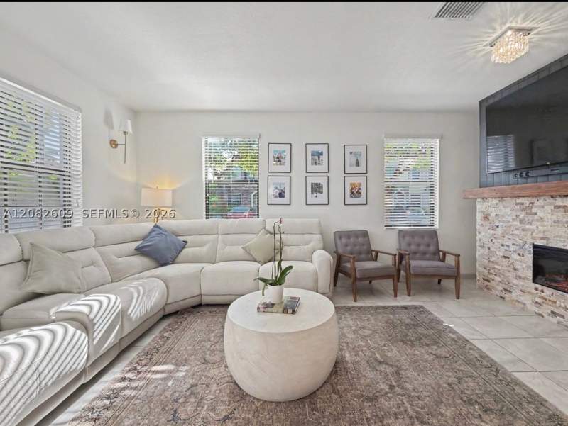 3 bedroom Townhouse at 11416 SW 248th Ter, Coco Palm Estates, Homestead — photo 4