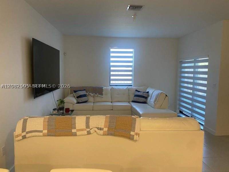 3 bedroom Townhouse at 13101 SW 286th Way, Pine Vista, Homestead — photo 3