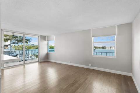 16558 NE 26th Ave 2G, North Miami Beach FL - photo 7 of 19