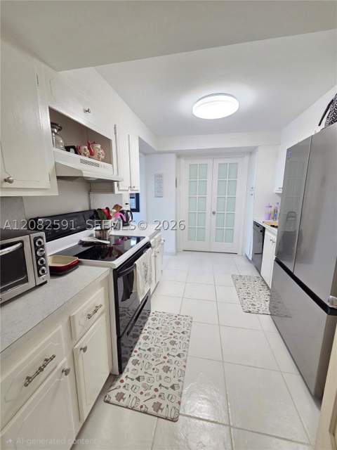 2841 NE 163rd St 402, North Miami Beach FL - photo 13 of 36