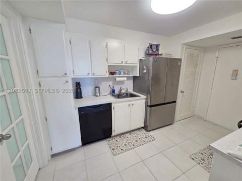 2841 NE 163rd St 402, North Miami Beach FL - photo 14 of 36