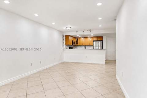 1975 Normandy Dr 303, Miami Beach FL - photo 6 of 21
