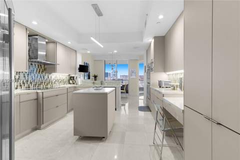 21200 NE Point Pl 1404, Aventura FL - photo 20 of 73