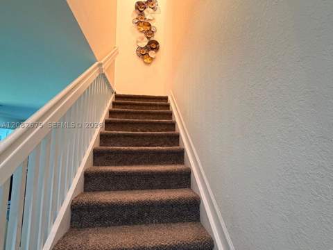 11388 W 34th Way, Hialeah FL - photo 10 of 15