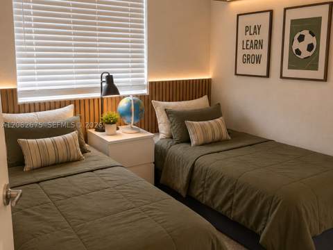 11388 W 34th Way, Hialeah FL - photo 13 of 15