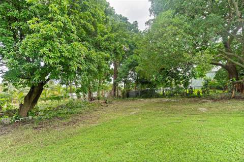 381 SW 127th Ave, Miami FL - photo 13 of 27