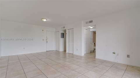 8260 SW 210th St 308, Cutler Bay FL - photo 11 of 25