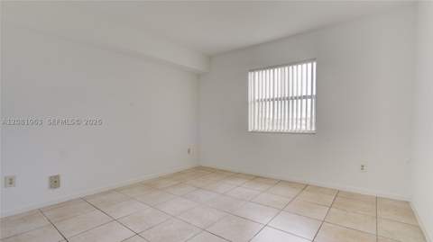 8260 SW 210th St 308, Cutler Bay FL - photo 13 of 25