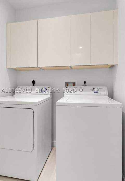 10545 NW 63rd Ter, Doral FL - photo 12 of 52