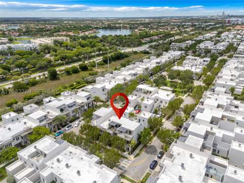 10545 NW 63rd Ter, Doral FL - photo 13 of 52