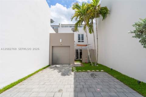 10545 NW 63rd Ter, Doral FL - photo 21 of 52