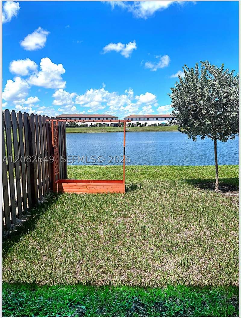 3 bedroom Townhouse at 2387 NW 122nd Ter, Golf Park Sec 1, Miami — photo 2