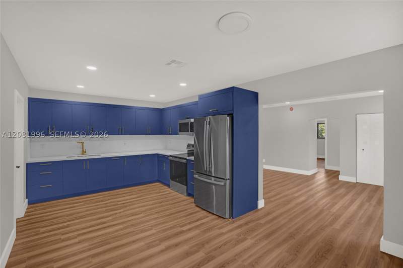 4 bedroom SingleFamilyResidence at 555 NW 124th St, Alhambra Heights, North Miami — photo 5