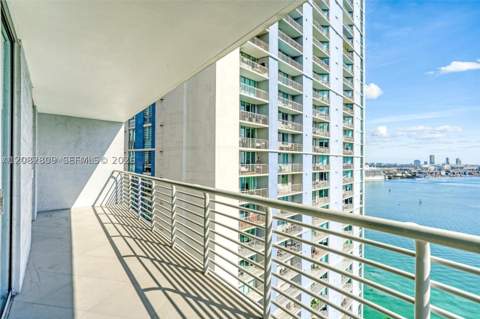 325 NE Biscayne Blvd 1923, Miami FL - photo 13 of 39