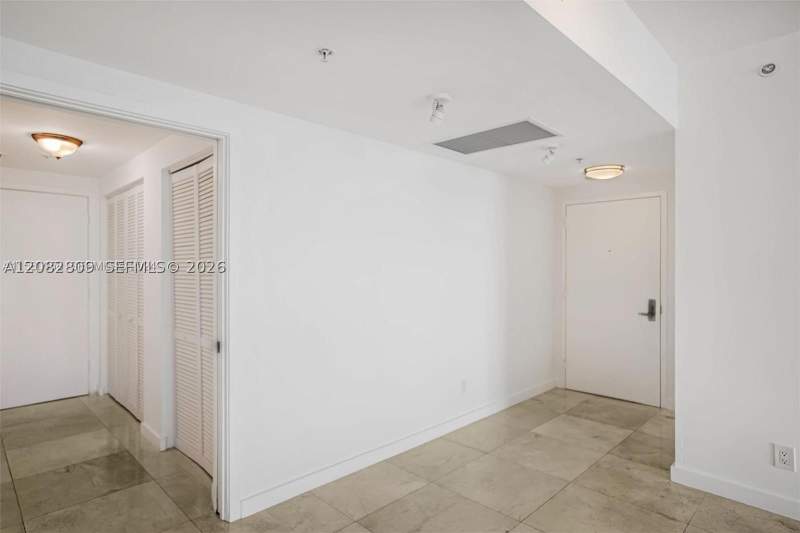 3 bedroom Condominium at 325 NE Biscayne Blvd 1923, One Miami West Condo, Miami — photo 4