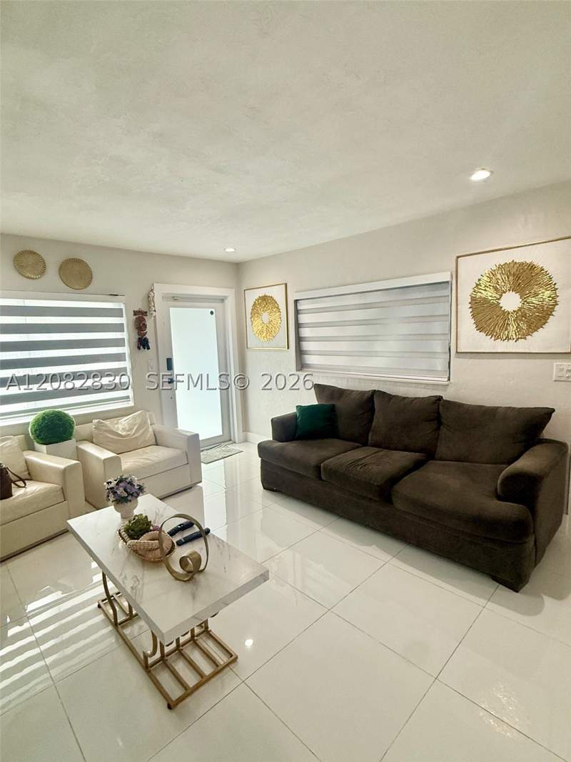 3 bedroom SingleFamilyResidence at 27025 SW 142nd Ct, Naranja Pk Rev, Homestead — photo 4