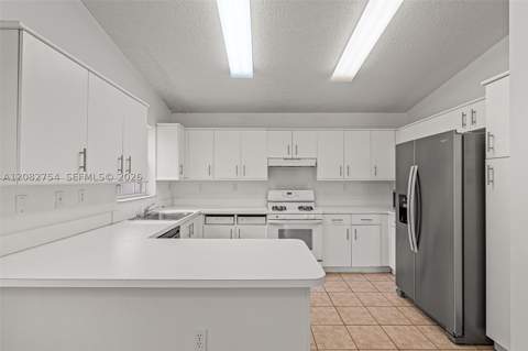 15261 SW 111th St, Miami FL - photo 12 of 34