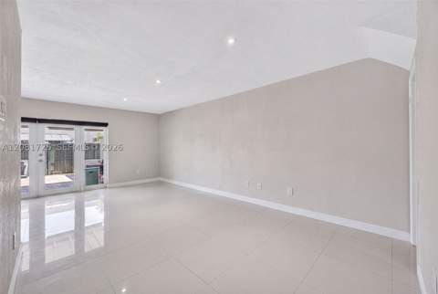 6965 W 2nd Way, Hialeah FL - photo 14 of 36