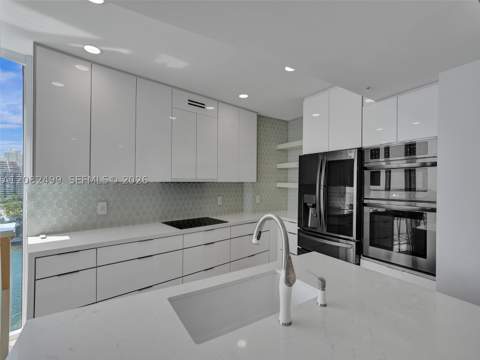 325 S Biscayne Blvd 1423, Miami FL - photo 8 of 44
