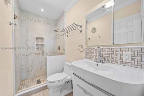 3756 NE 167th St 44, North Miami Beach FL - photo 16 of 36