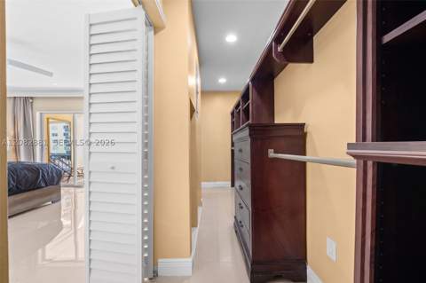 3756 NE 167th St 44, North Miami Beach FL - photo 7 of 36
