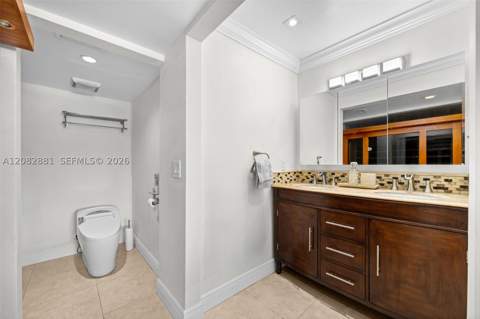 3756 NE 167th St 44, North Miami Beach FL - photo 9 of 36