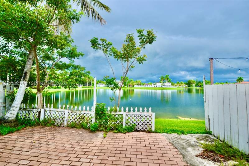 3 bedroom Townhouse at 7132 SW 158th Path, P A At West Sunset, Miami — photo 2