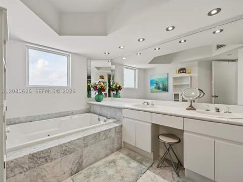16445 Collins Ave 828, Sunny Isles Beach FL - photo 13 of 41